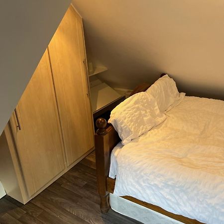 Cozy Room In A Serene House 伯明翰 外观 照片